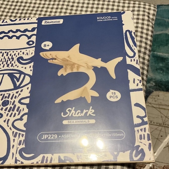 Shark 🦈 18-Piece 3-D Puzzle Robotime. Rowood Series.Paintable New Sealed🦈 - Picture 5 of 16